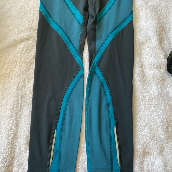 Lululemon leggings - Picture 2 of 10